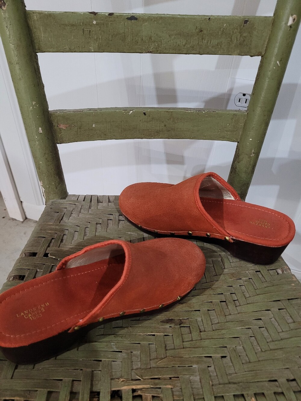 Lands' End Pumpkin Dark Orange Suede Slip-On Clogs With Decorative Brads Size 8 - Picture 6 of 8